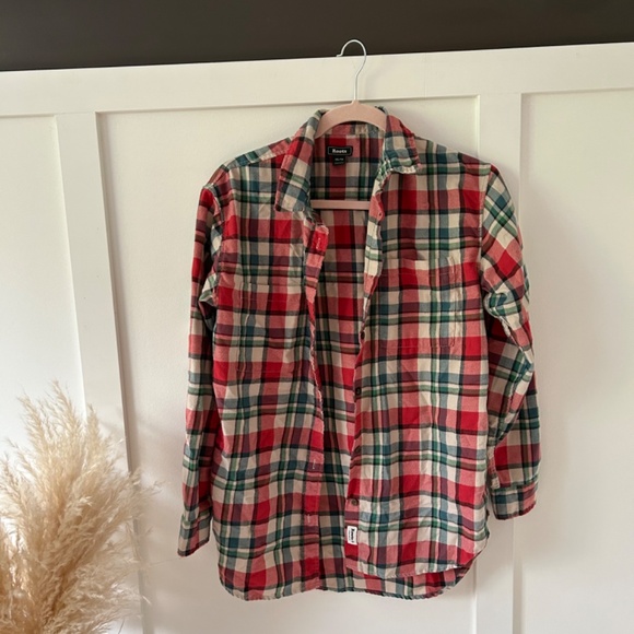Aritzia & Roots flannel shirts - Picture 2 of 2